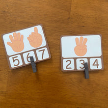 Load image into Gallery viewer, Fingers Counting and Clip Cards
