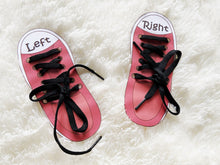 Load image into Gallery viewer, Tie shoe laces Activity