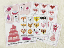 Load image into Gallery viewer, Valentines Day Busy Book
